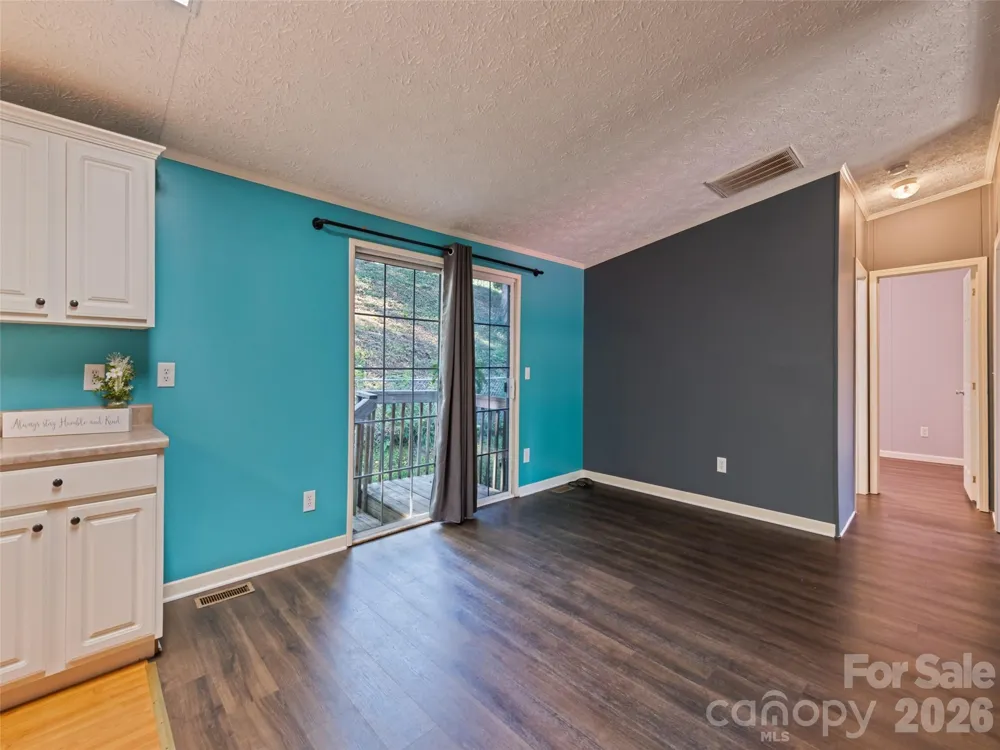 26 Cedar Street Canton, NC 28716