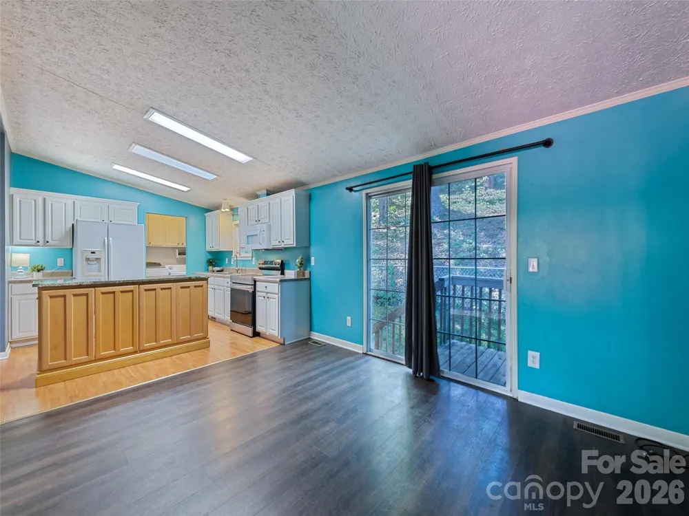26 Cedar Street Canton, NC 28716