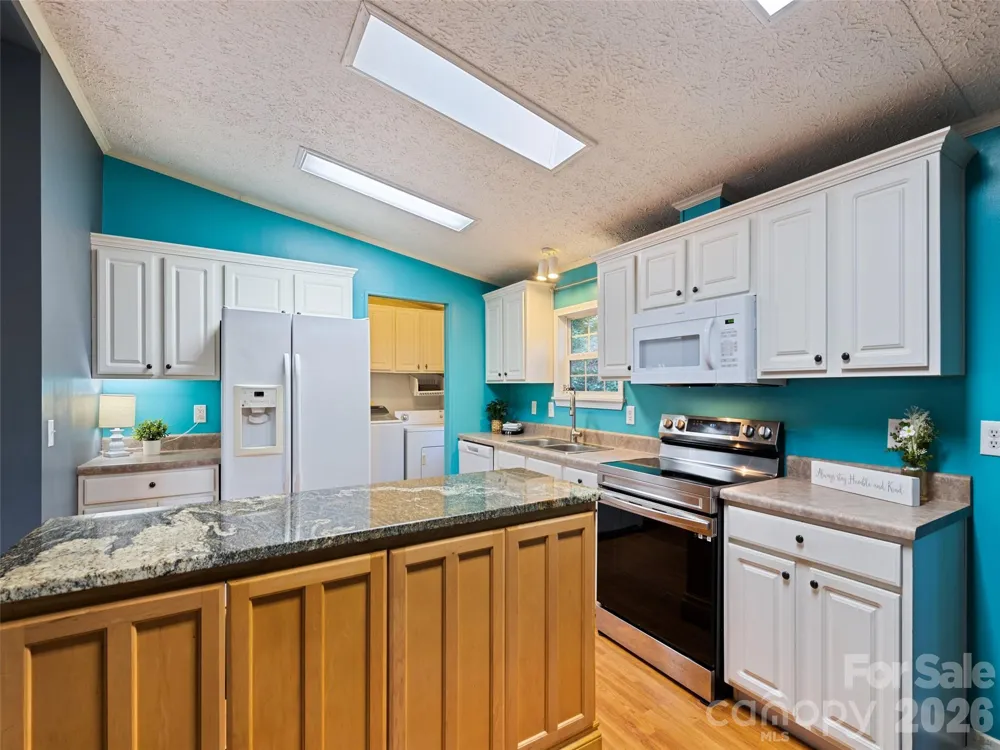 26 Cedar Street Canton, NC 28716