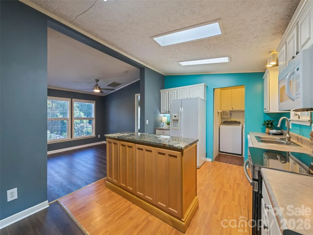 26 Cedar Street Canton, NC 28716