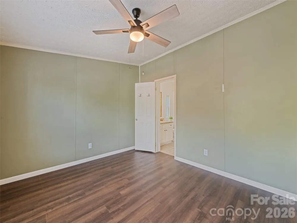 26 Cedar Street Canton, NC 28716