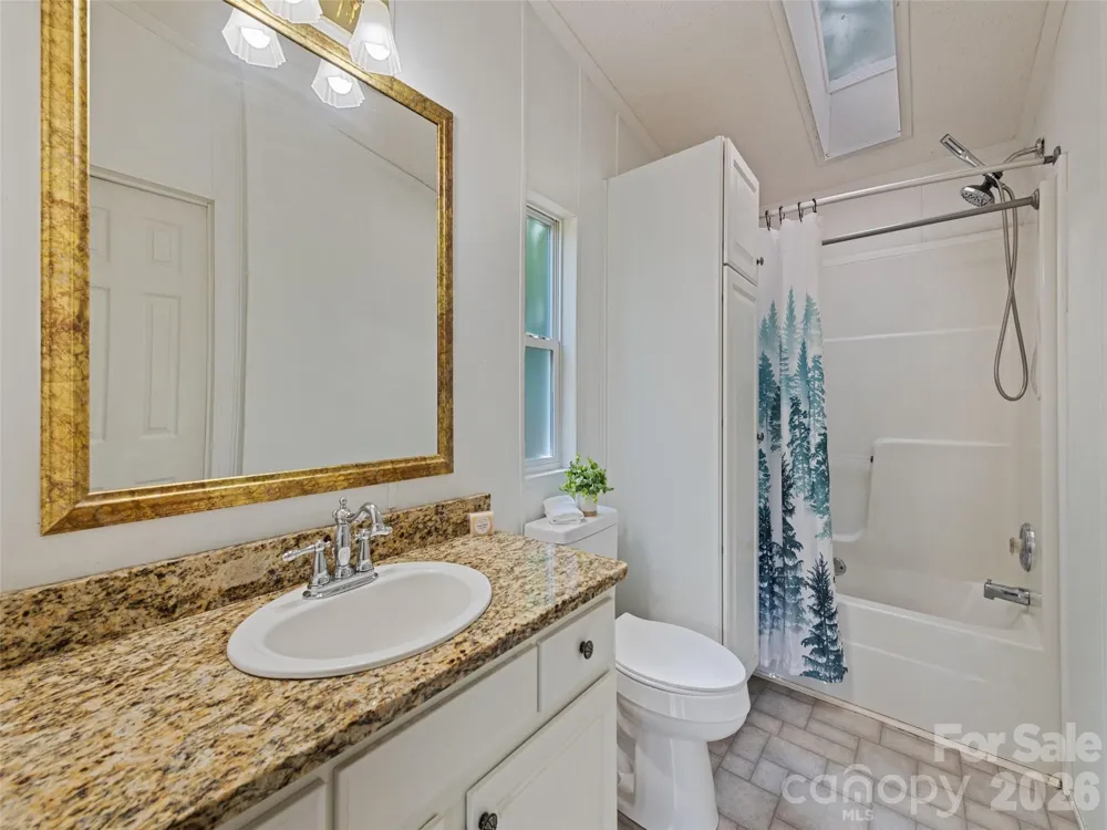 26 Cedar Street Canton, NC 28716