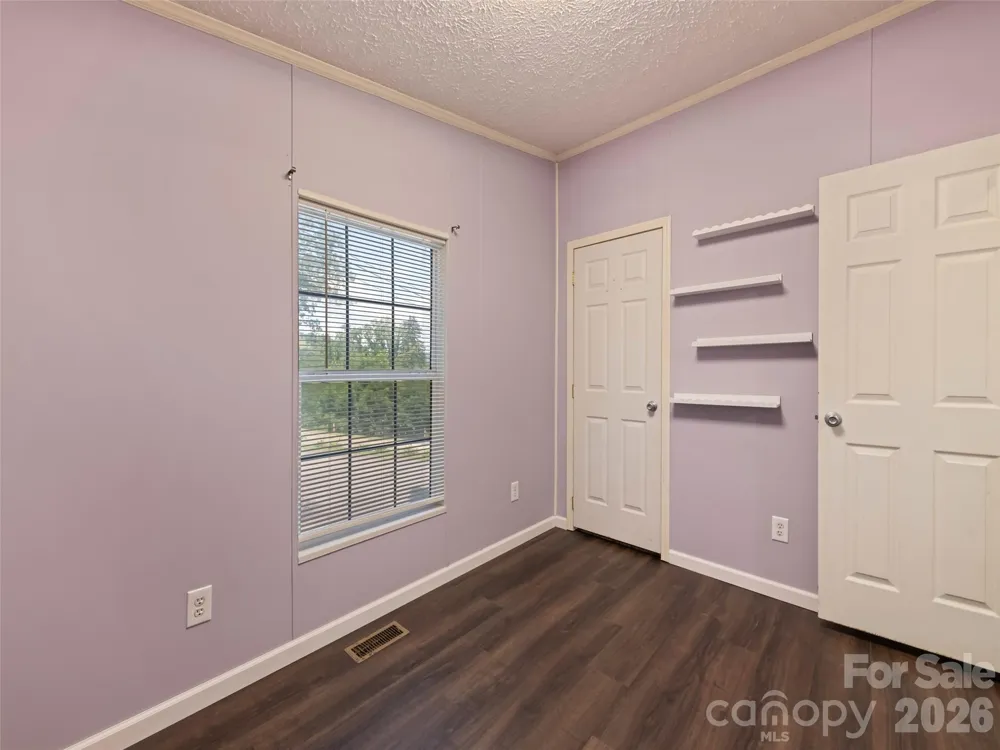 26 Cedar Street Canton, NC 28716
