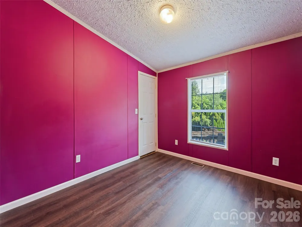26 Cedar Street Canton, NC 28716