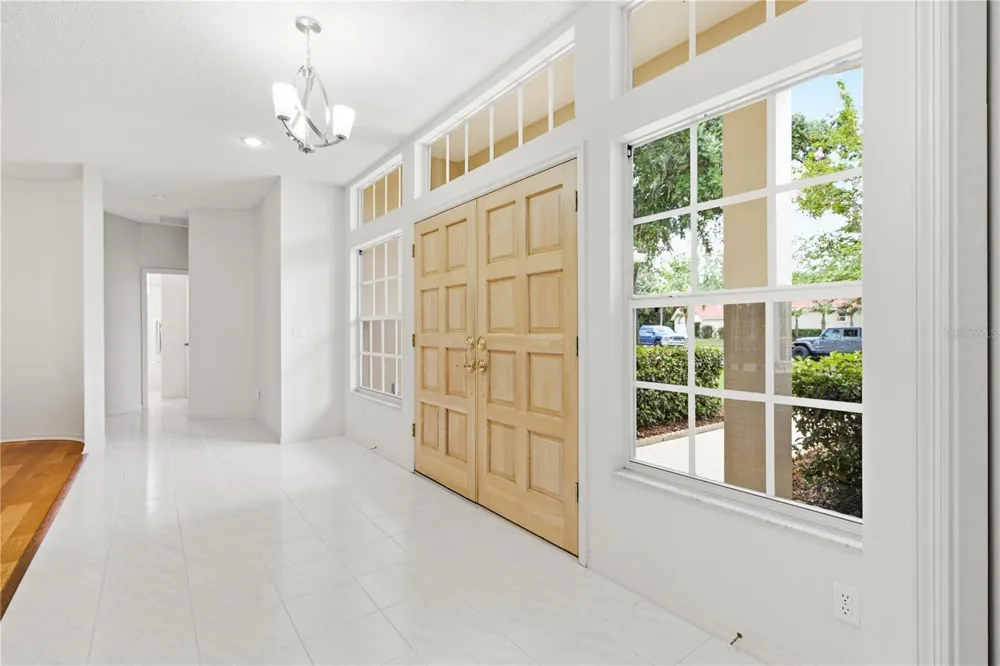 3187 STERLING STREET Tarpon Springs, FL 34688