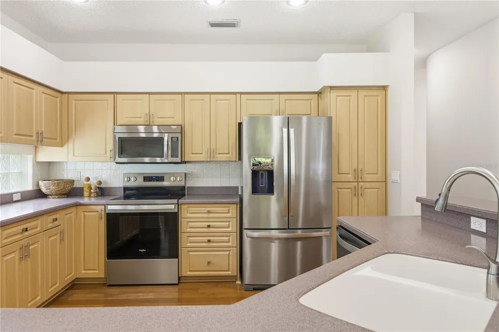 3187 STERLING STREET Tarpon Springs, FL 34688