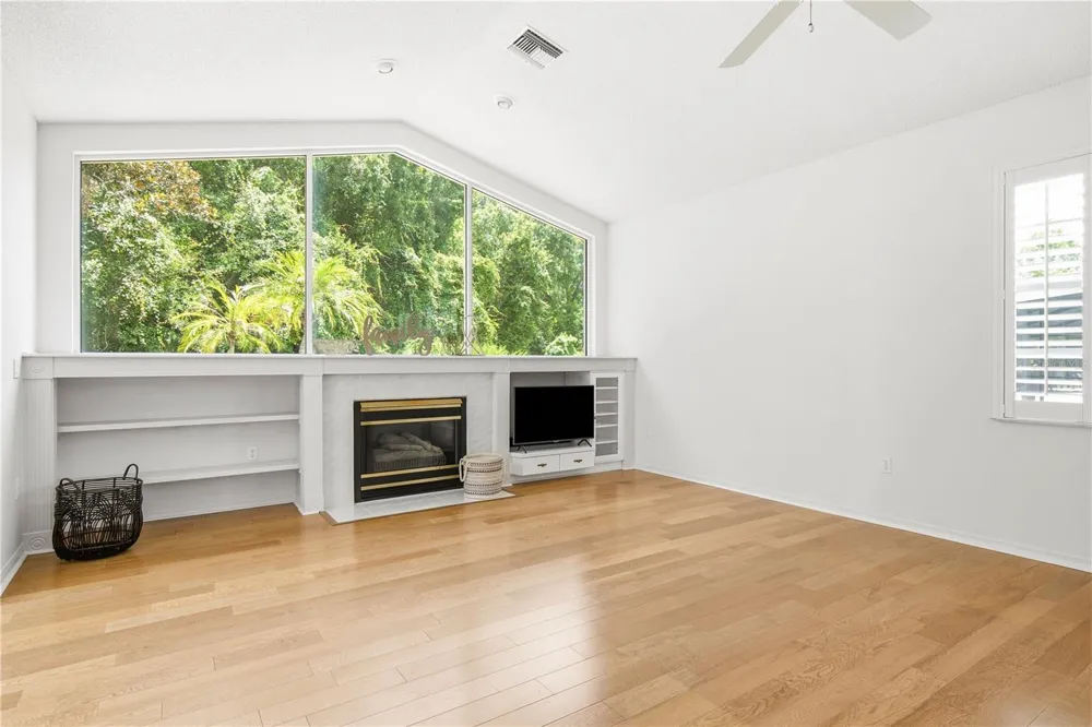 3187 STERLING STREET Tarpon Springs, FL 34688