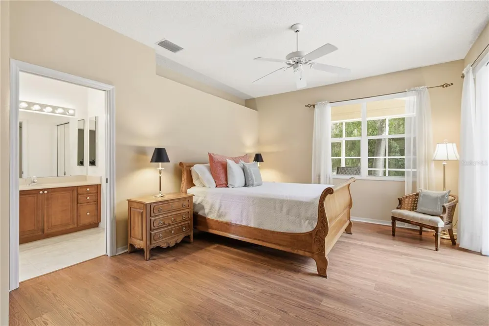 3187 STERLING STREET Tarpon Springs, FL 34688
