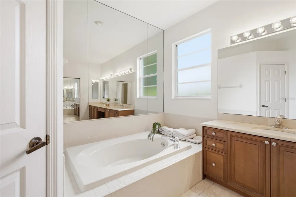 3187 STERLING STREET Tarpon Springs, FL 34688