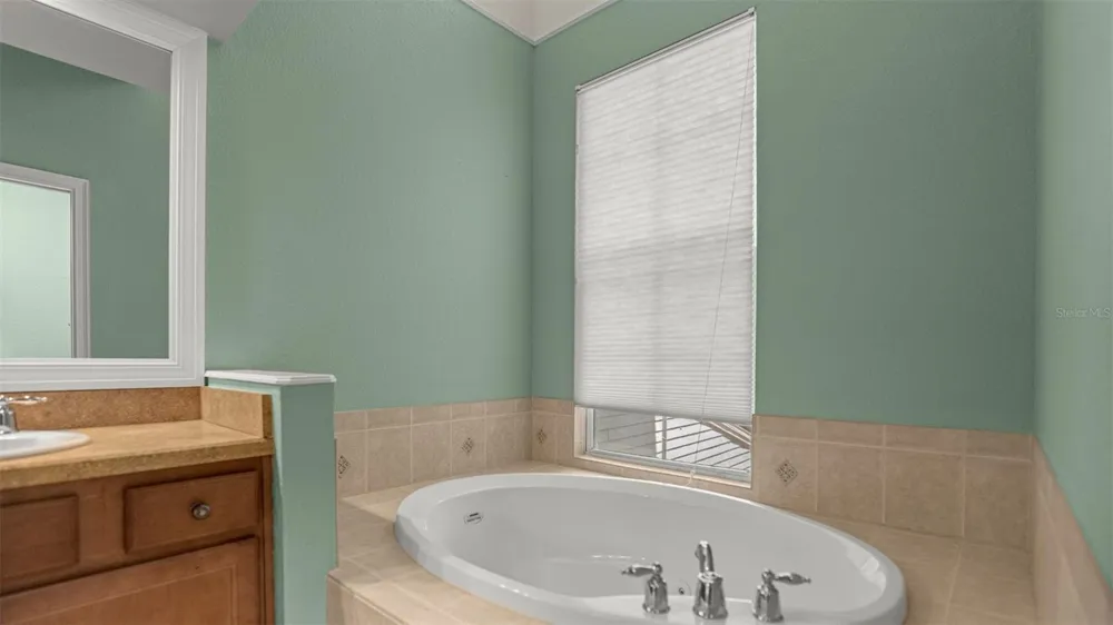 1852 NW 34TH STREET #24 Gainesville, FL 32605