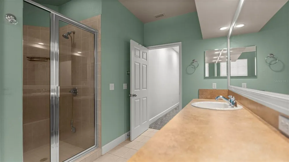 1852 NW 34TH STREET #24 Gainesville, FL 32605