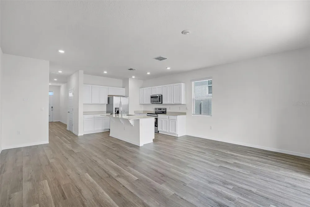 2741 GLADIOLA ROAD Winter Haven, FL 33884