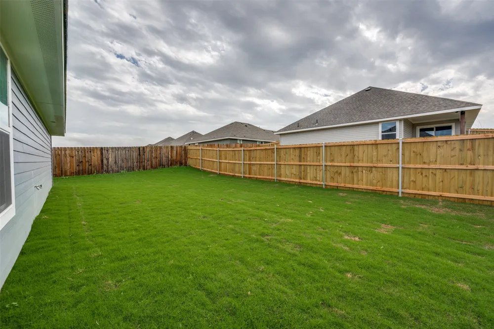 4711 Enclave Drive Sanger, TX 76266