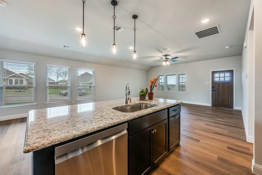 4711 Enclave Drive Sanger, TX 76266