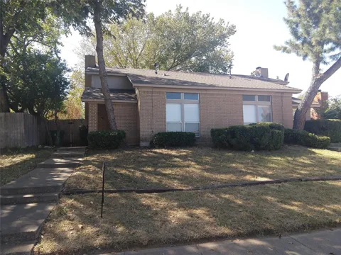 2110 Valleywood Drive