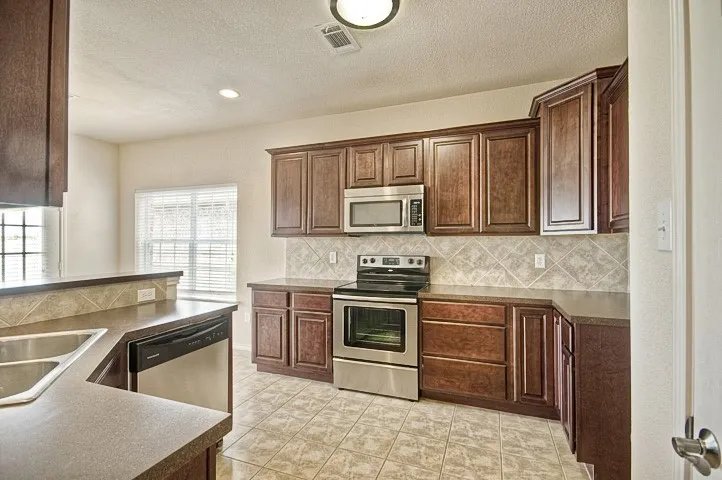 127 Castleridge Drive #B Little Elm, TX 75068