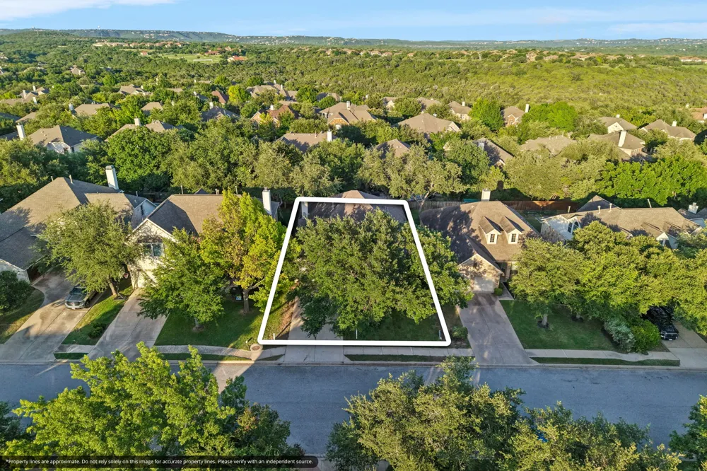 1017 Horseback Hollow Austin, TX 78732