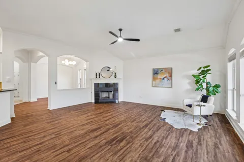 1017 Horseback Hollow