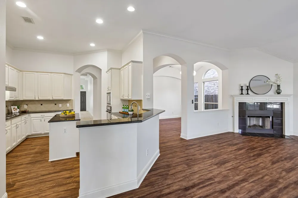 1017 Horseback Hollow Austin, TX 78732