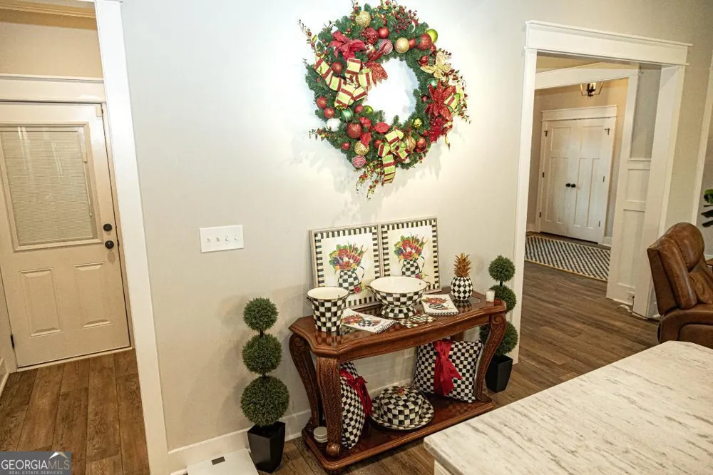 238 Flat Shoal DR Bonaire, GA 31005