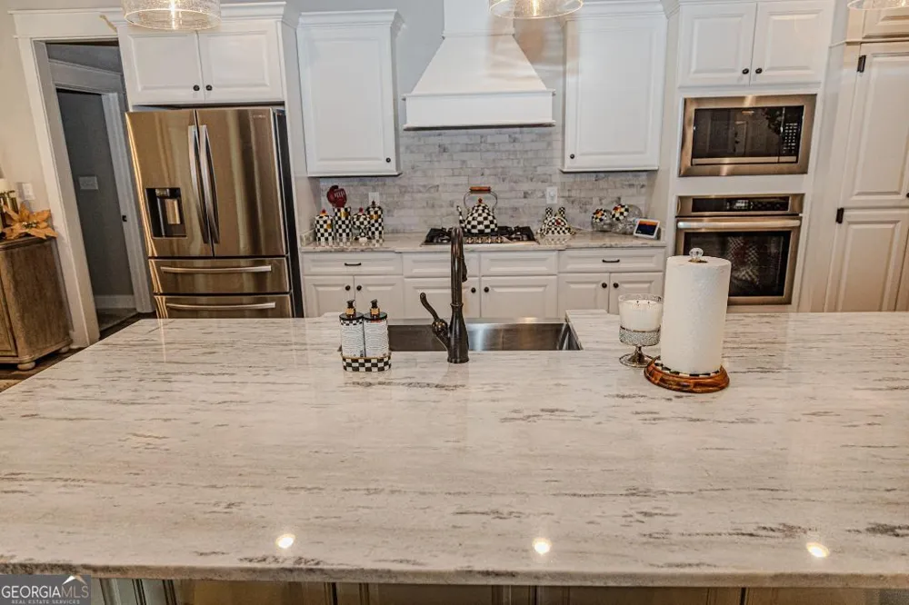238 Flat Shoal DR Bonaire, GA 31005