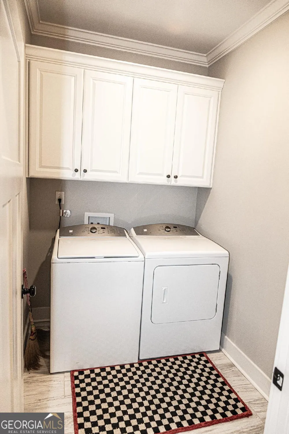 238 Flat Shoal DR Bonaire, GA 31005