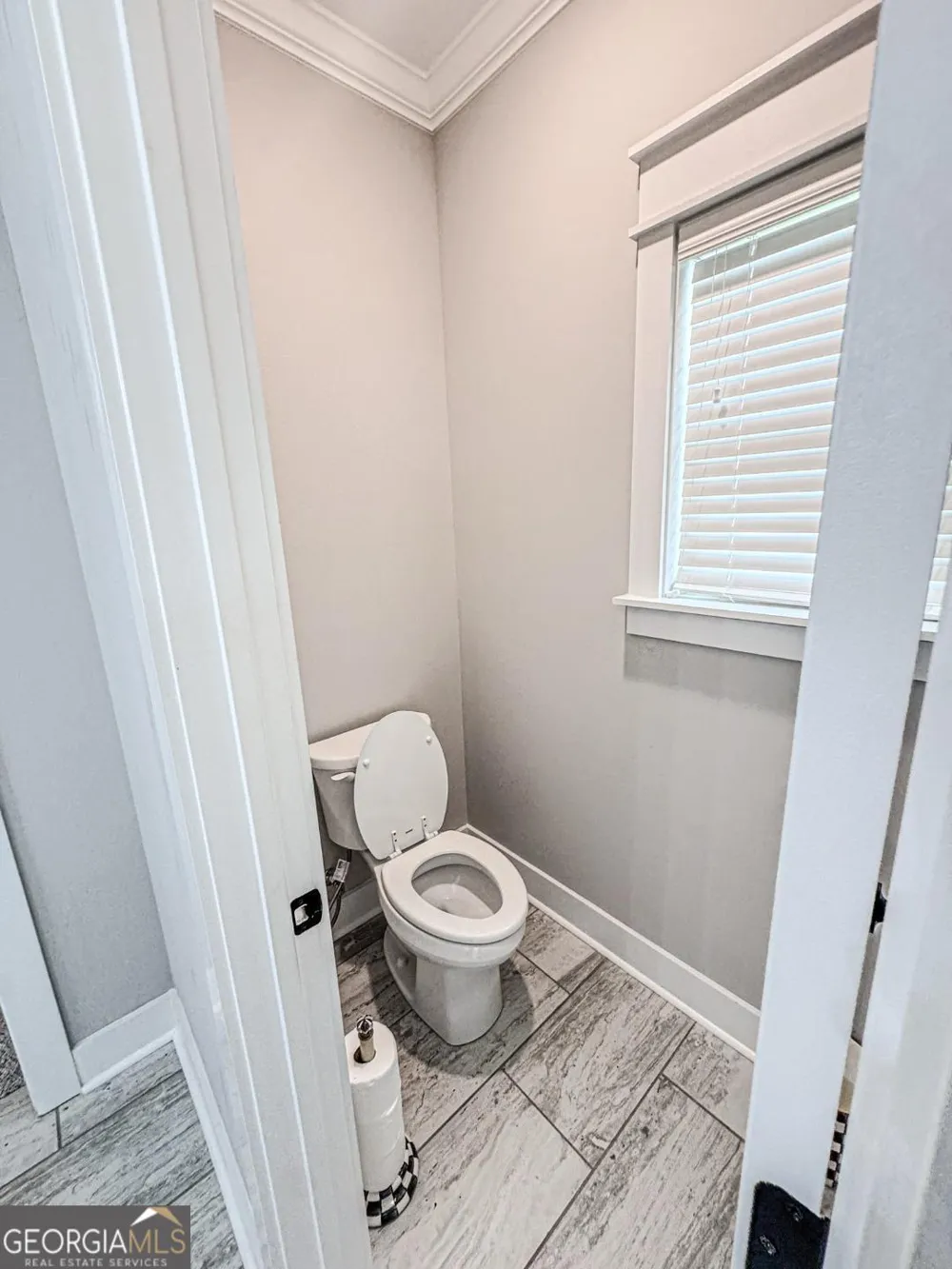 238 Flat Shoal DR Bonaire, GA 31005