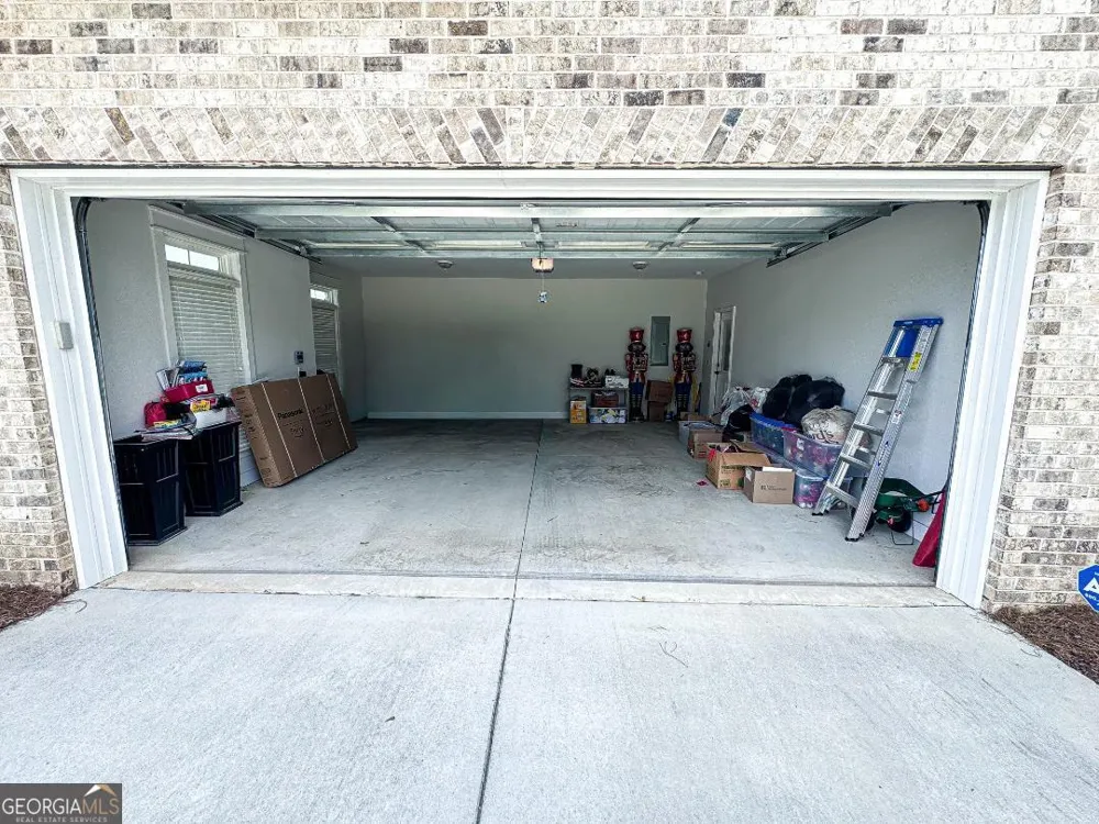 238 Flat Shoal DR Bonaire, GA 31005