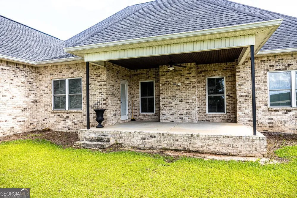 238 Flat Shoal DR Bonaire, GA 31005