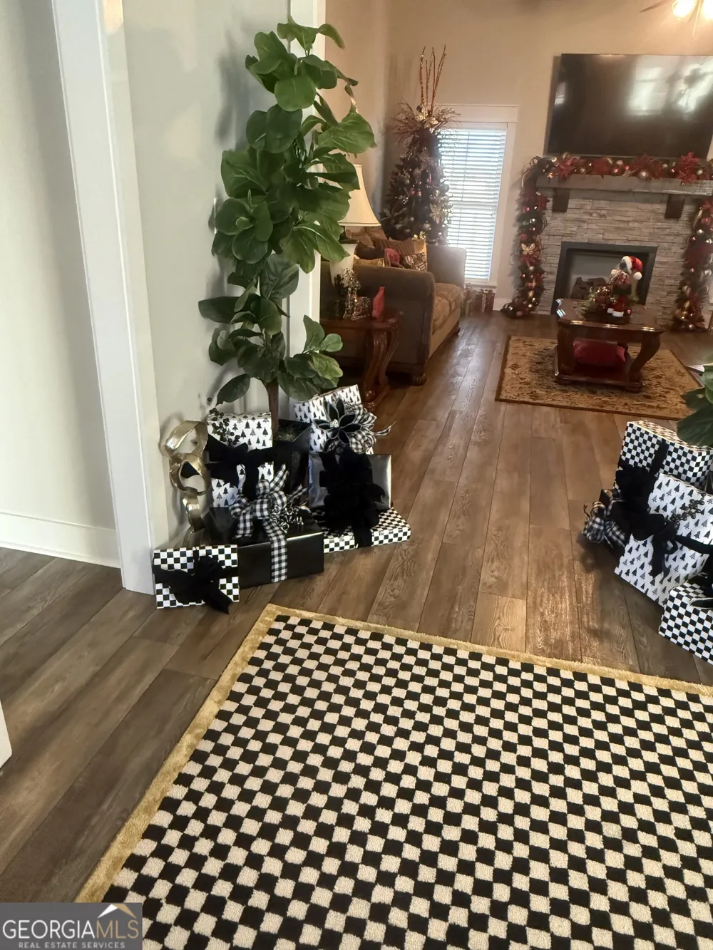 238 Flat Shoal DR Bonaire, GA 31005