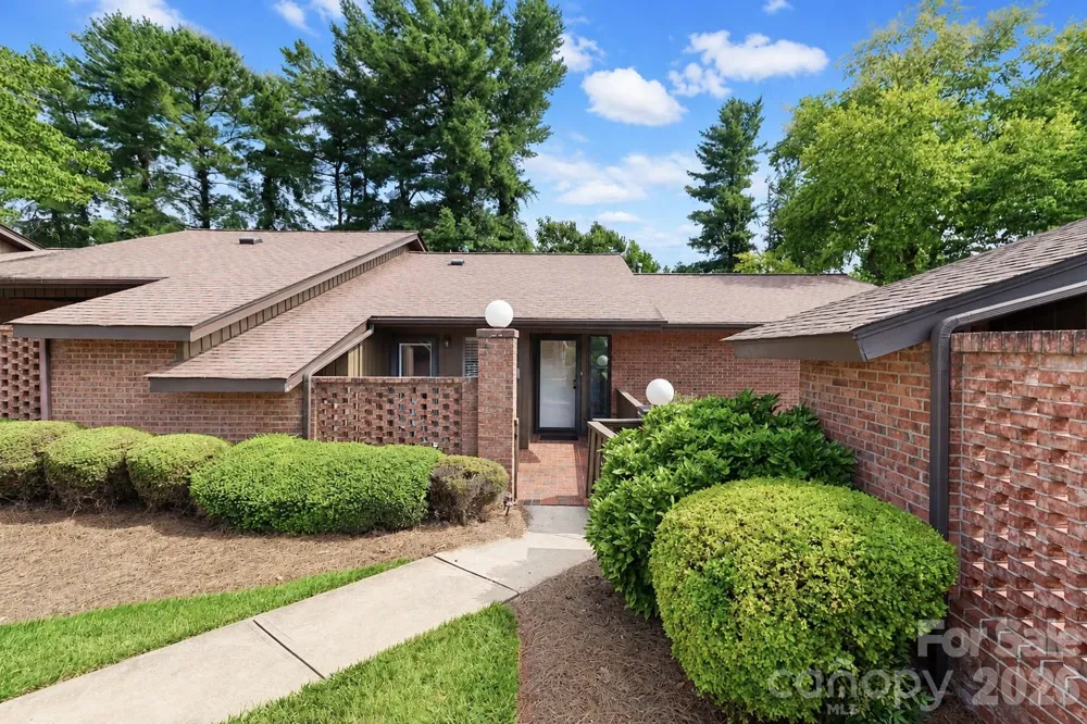 1361 Radio Road Statesville, NC 28625