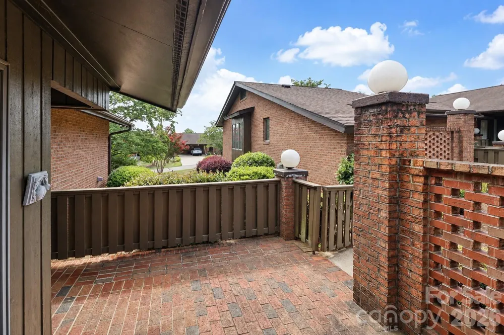 1361 Radio Road Statesville, NC 28625