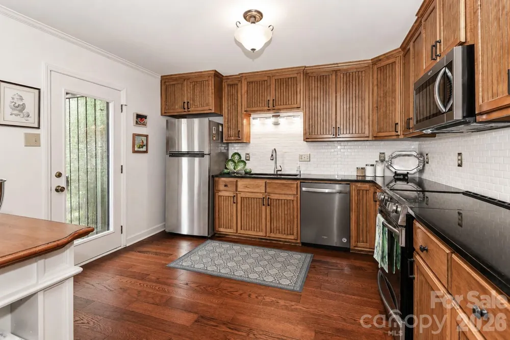 1361 Radio Road Statesville, NC 28625
