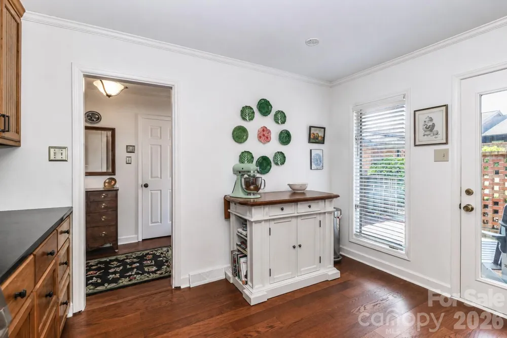 1361 Radio Road Statesville, NC 28625