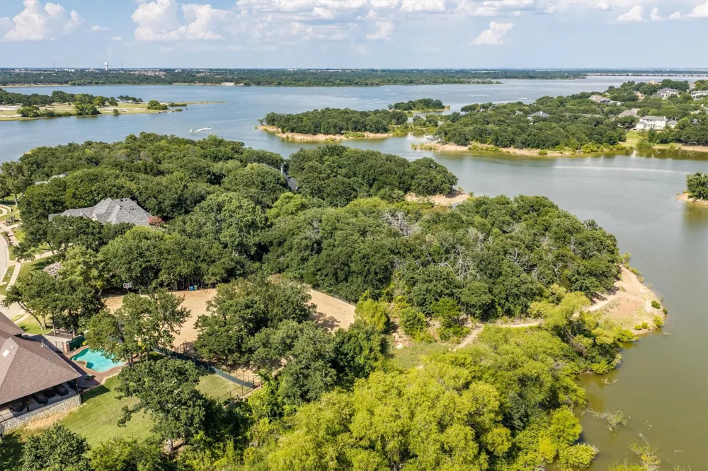 3110 Overlook Circle Highland Village, TX 75077