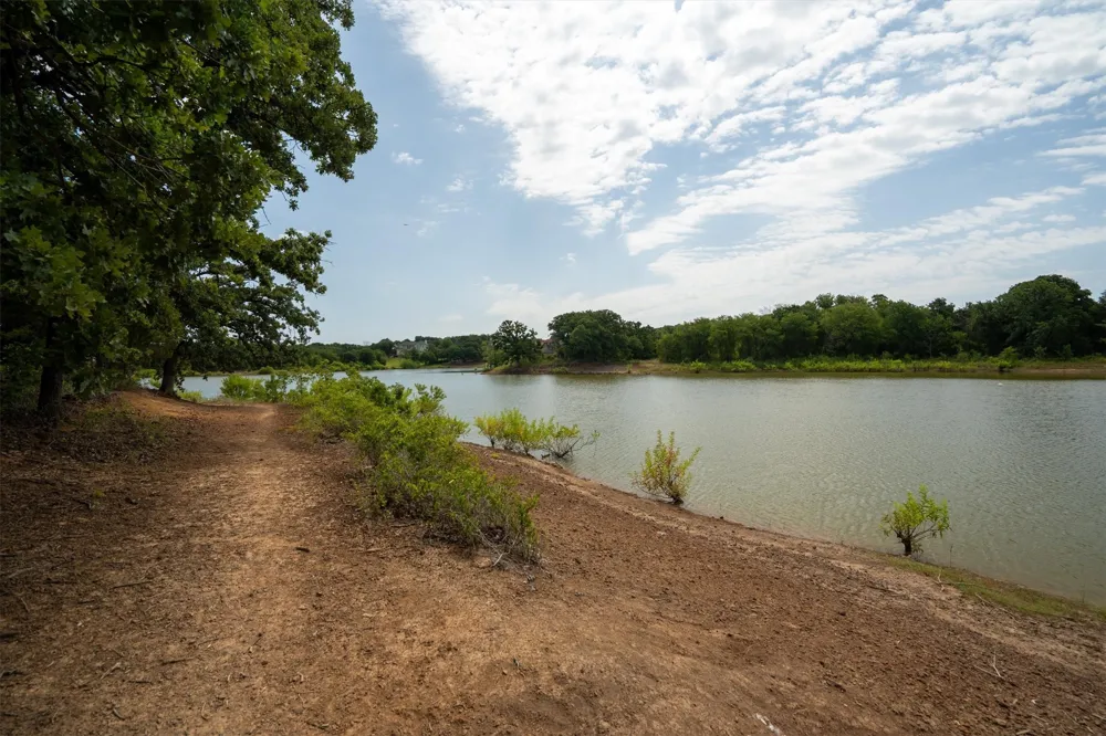 3110 Overlook Circle Highland Village, TX 75077