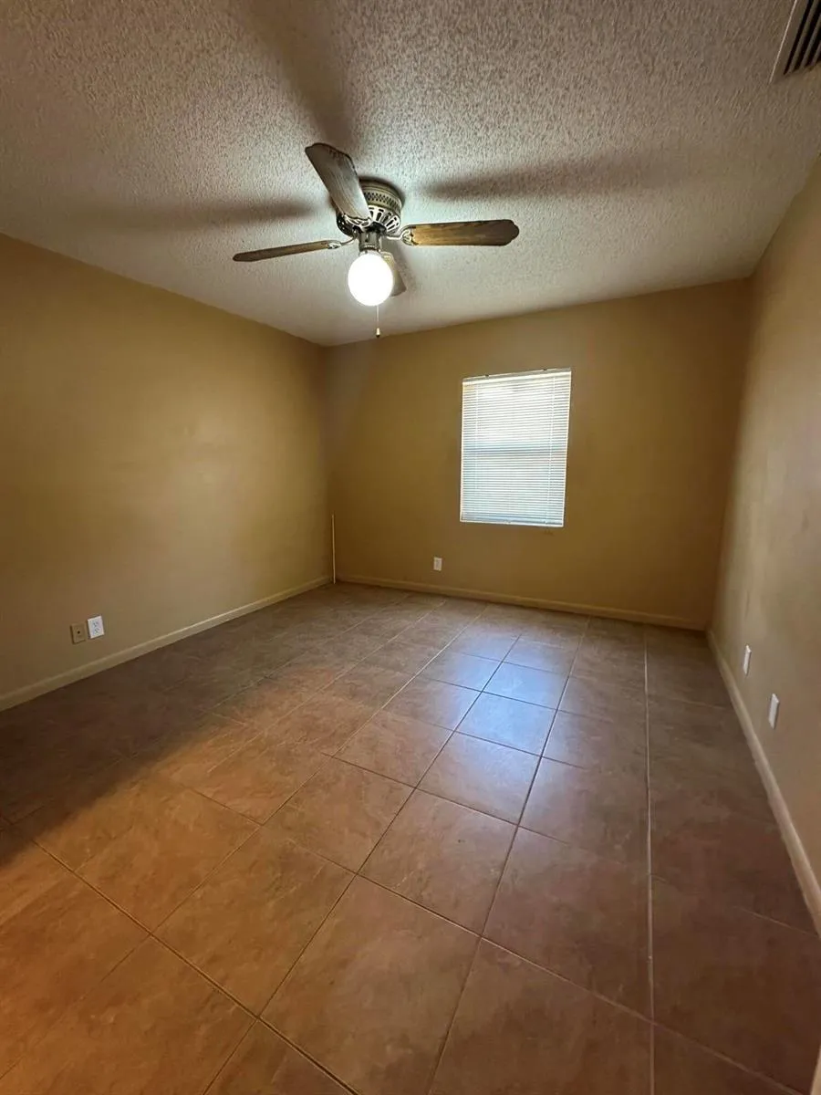 641 W 9th Street #1 Riviera Beach, FL 33404