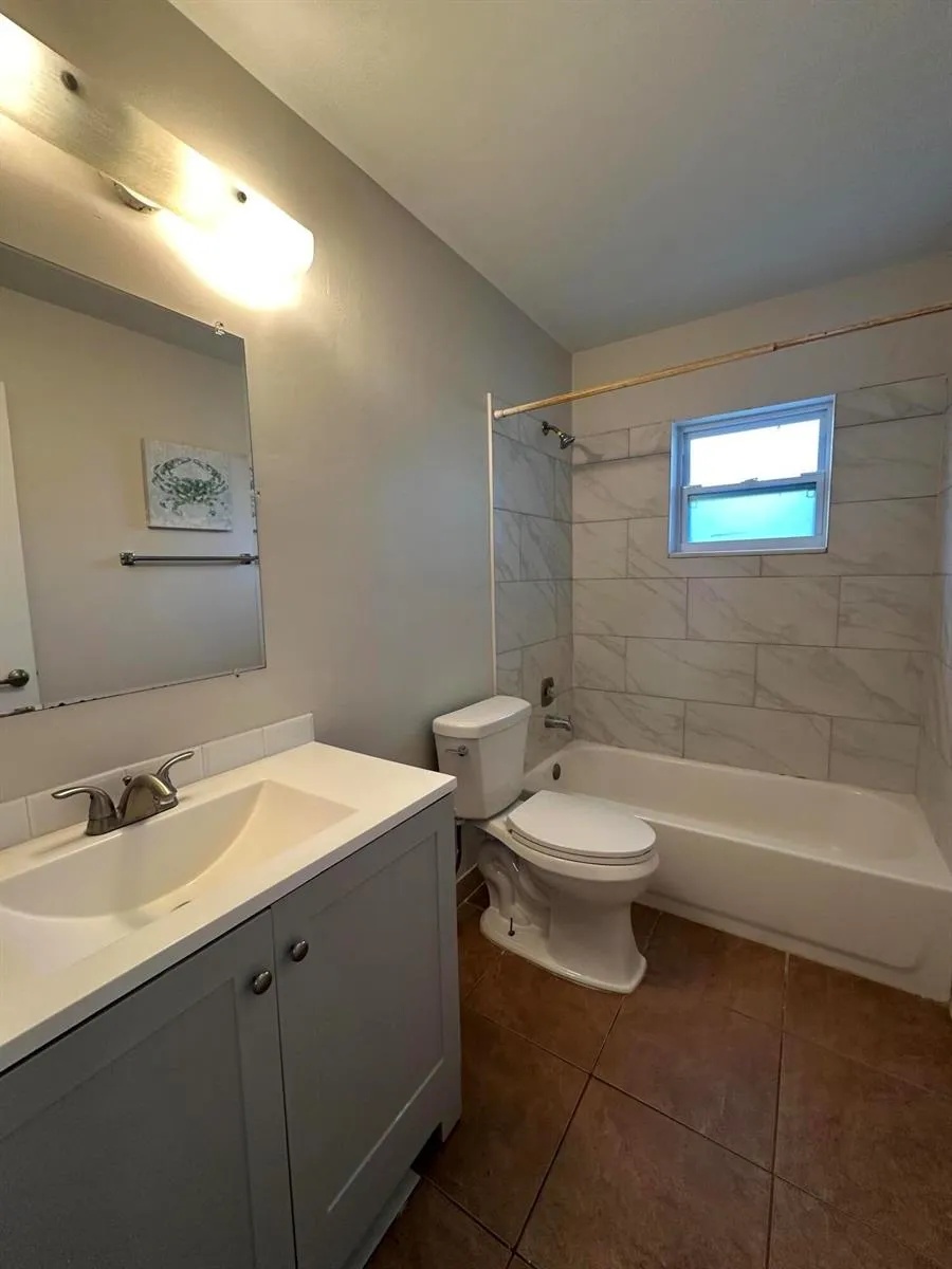 641 W 9th Street #1 Riviera Beach, FL 33404