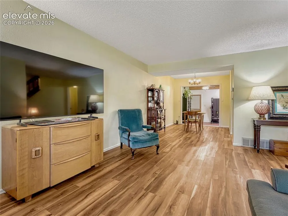 2005 Sussex Lane Colorado Springs, CO 80909