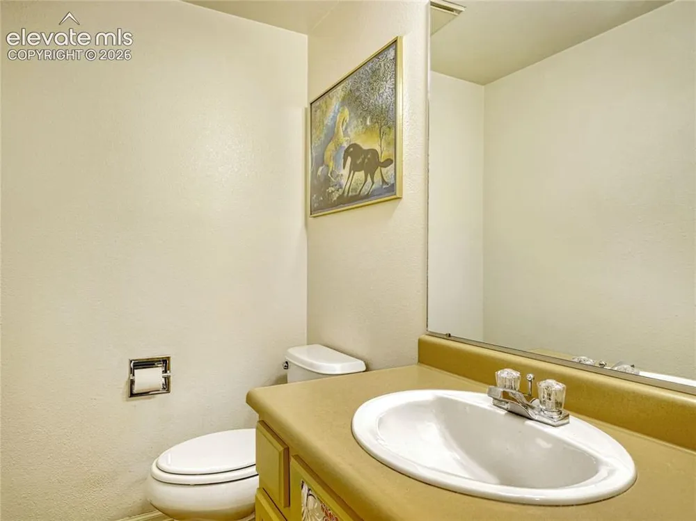 2005 Sussex Lane Colorado Springs, CO 80909