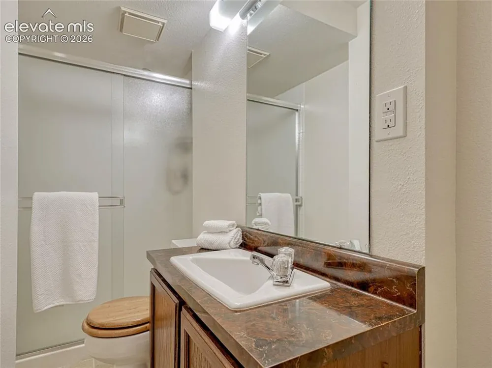 2005 Sussex Lane Colorado Springs, CO 80909