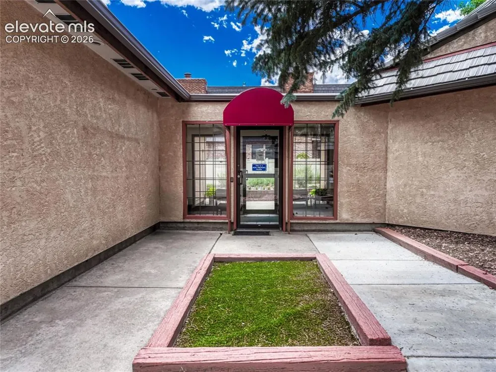 2005 Sussex Lane Colorado Springs, CO 80909
