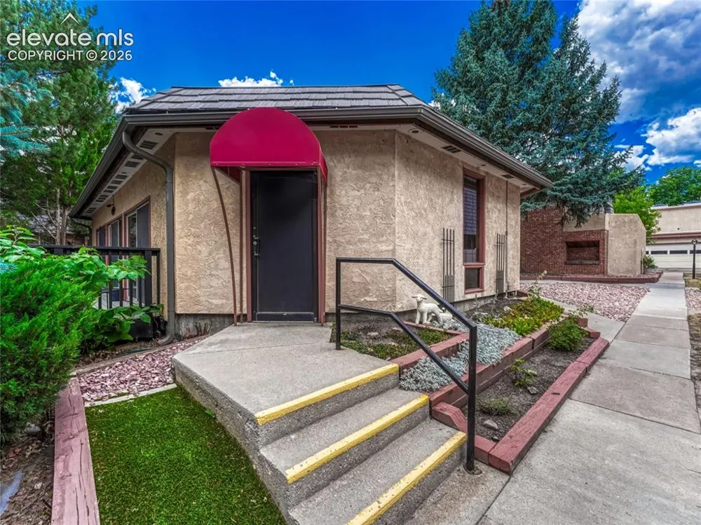 2005 Sussex Lane Colorado Springs, CO 80909