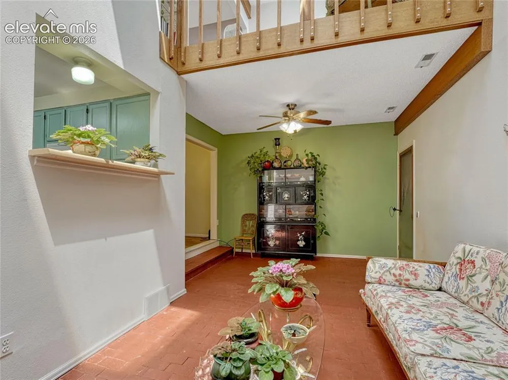 2005 Sussex Lane Colorado Springs, CO 80909