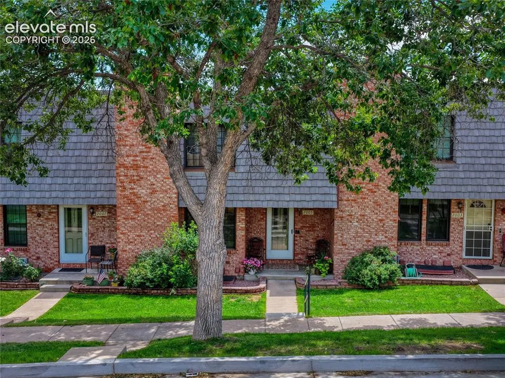2005 Sussex Lane Colorado Springs, CO 80909