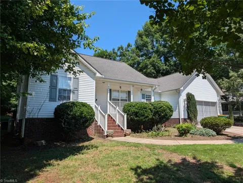 845 Hidden Court