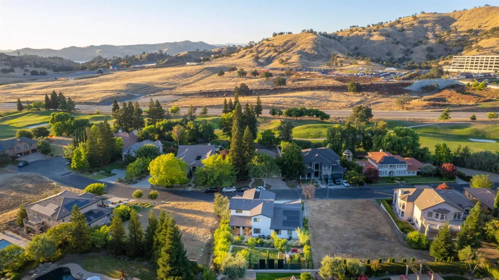 21853 Westmere Lane Friant, CA 93626