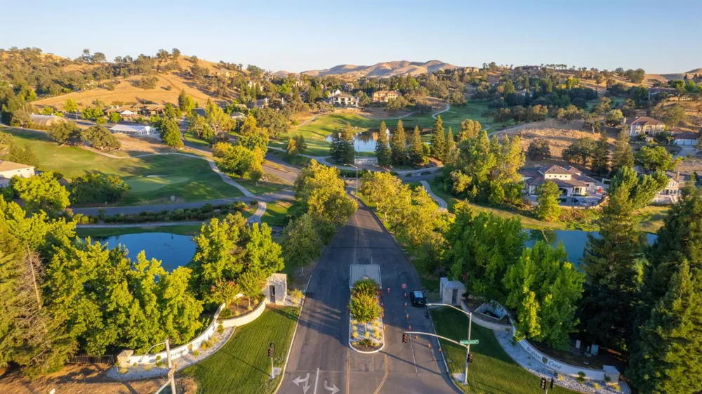 21853 Westmere Lane Friant, CA 93626