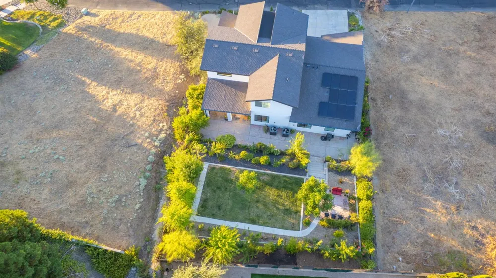 21853 Westmere Lane Friant, CA 93626