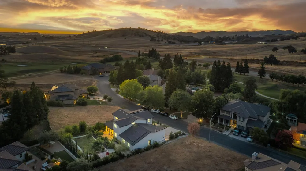 21853 Westmere Lane Friant, CA 93626